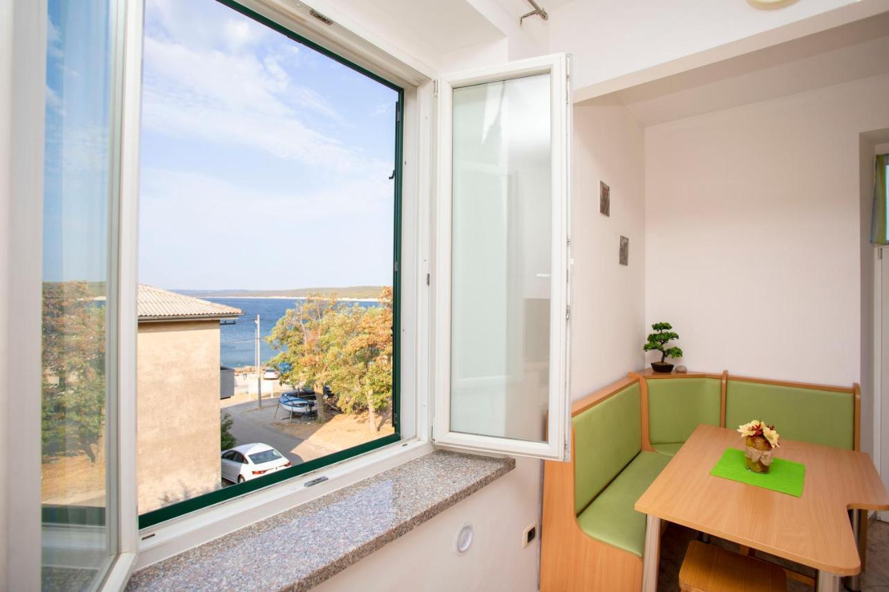 Apartman Lidija Koromačno Exterior foto